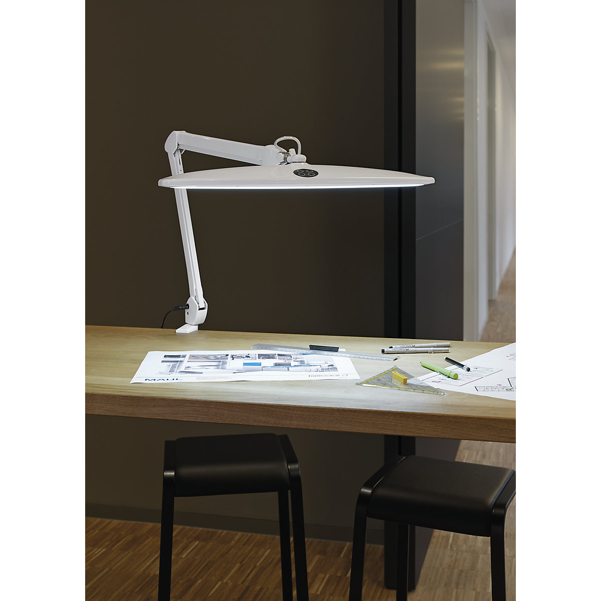 Lampe à diodes LED pour poste de travail MAULwork – MAUL (Illustration du produit 2)-1