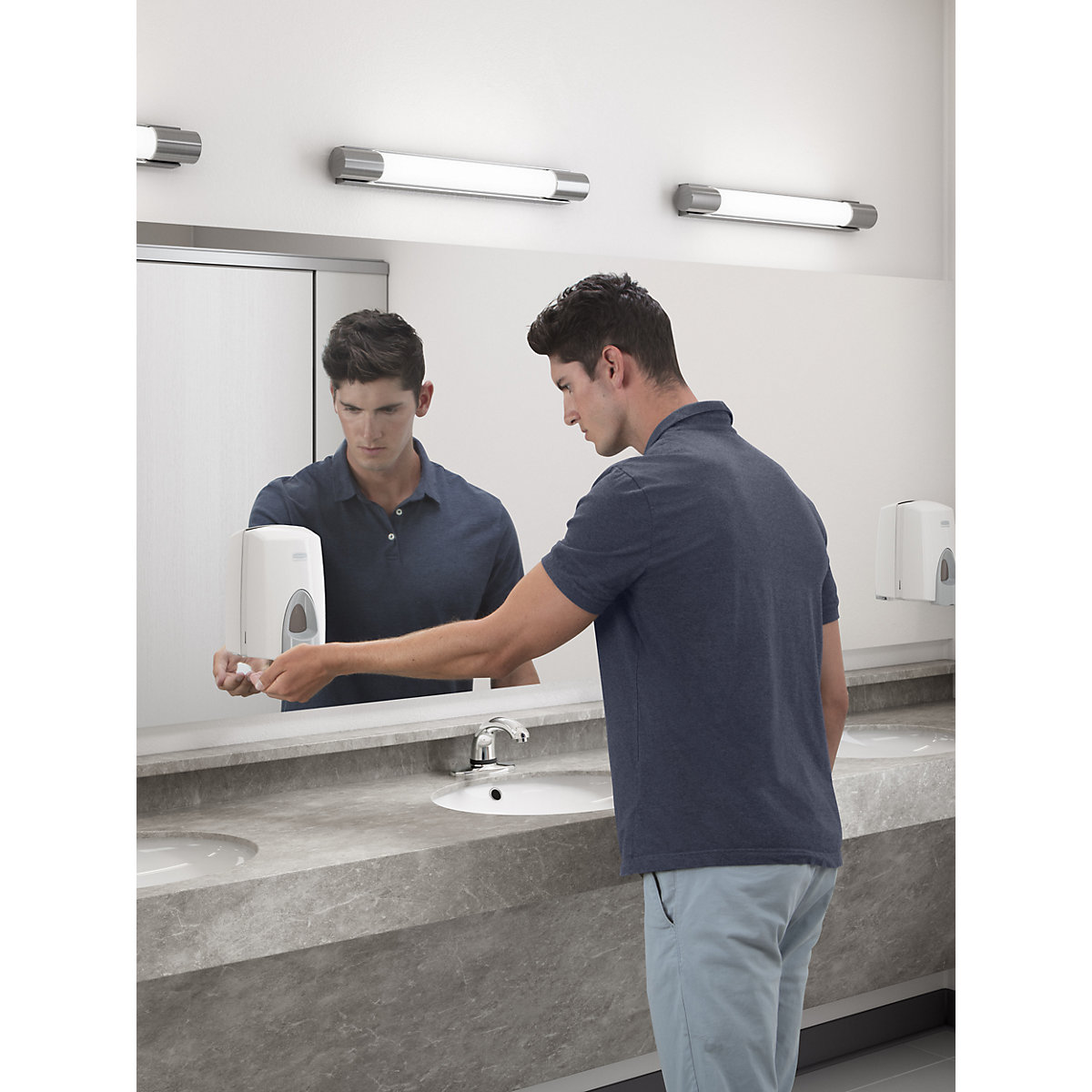 Distributeur de savon mousse – Rubbermaid (Illustration du produit 3)-2