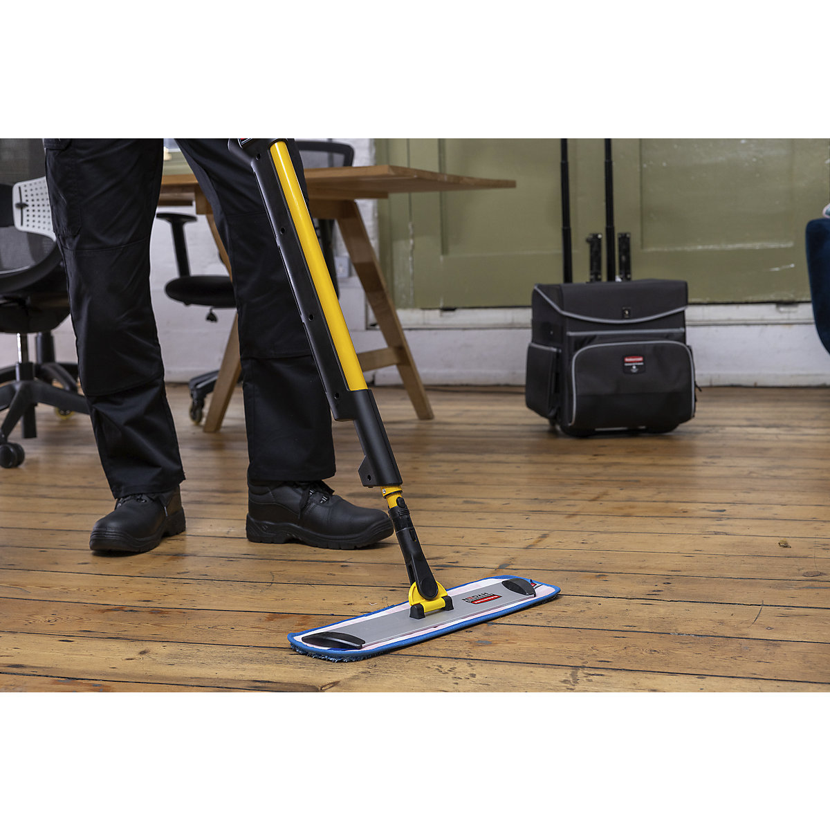 Mikrovláknový mop na čistenie podlahy – Rubbermaid (Zobrazenie produktu 6)-5