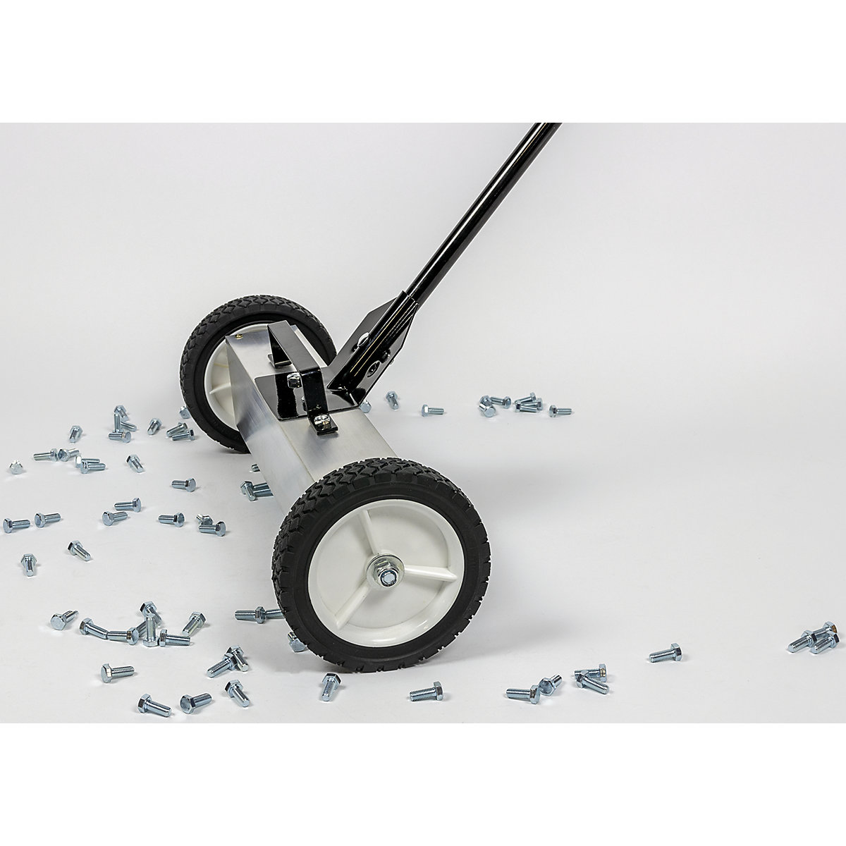 Magnetická metla, ergonomická (Zobrazenie produktu 2)-1