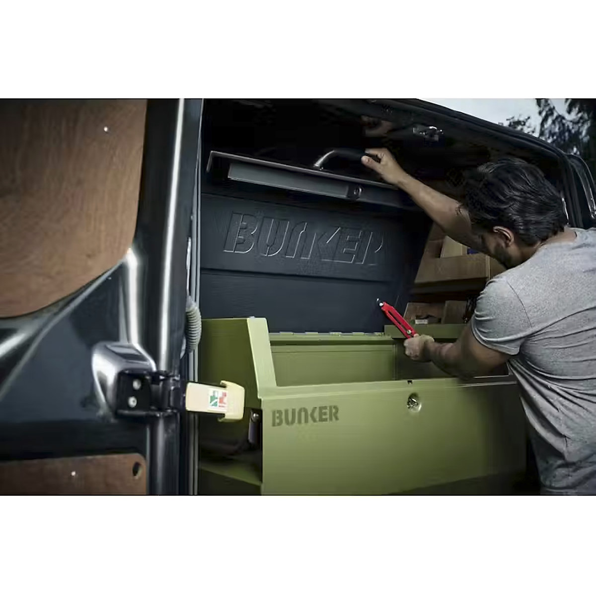 BUNKER T1 Tool Storage Stacking Boxes (Product illustration 12)-11