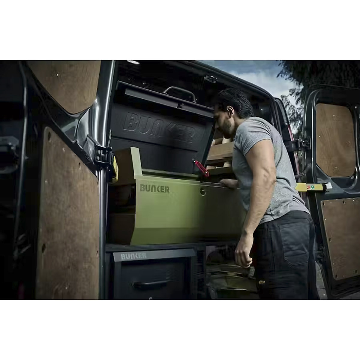 BUNKER T1 Tool Storage Stacking Boxes (Product illustration 8)-7