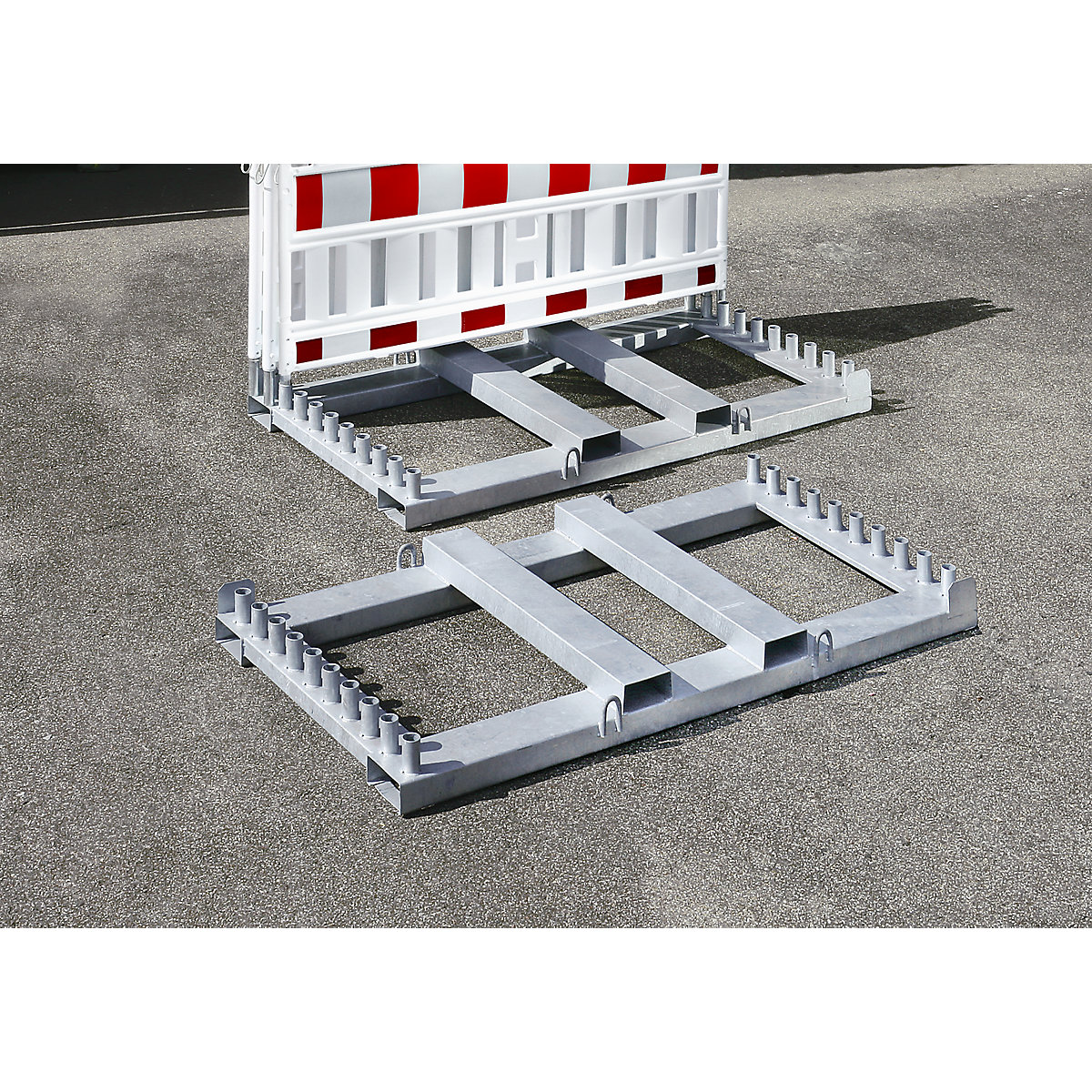 Storage and transport rack for barrier fencing (Product illustration 2)-1