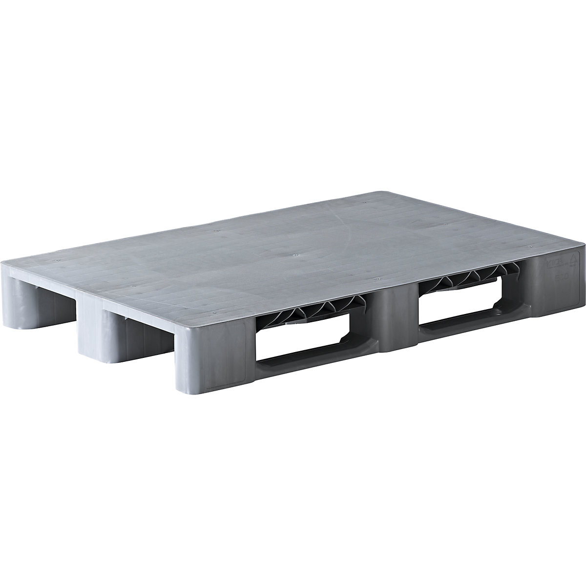 Pe palet din plastic cu tălpi – ratioform