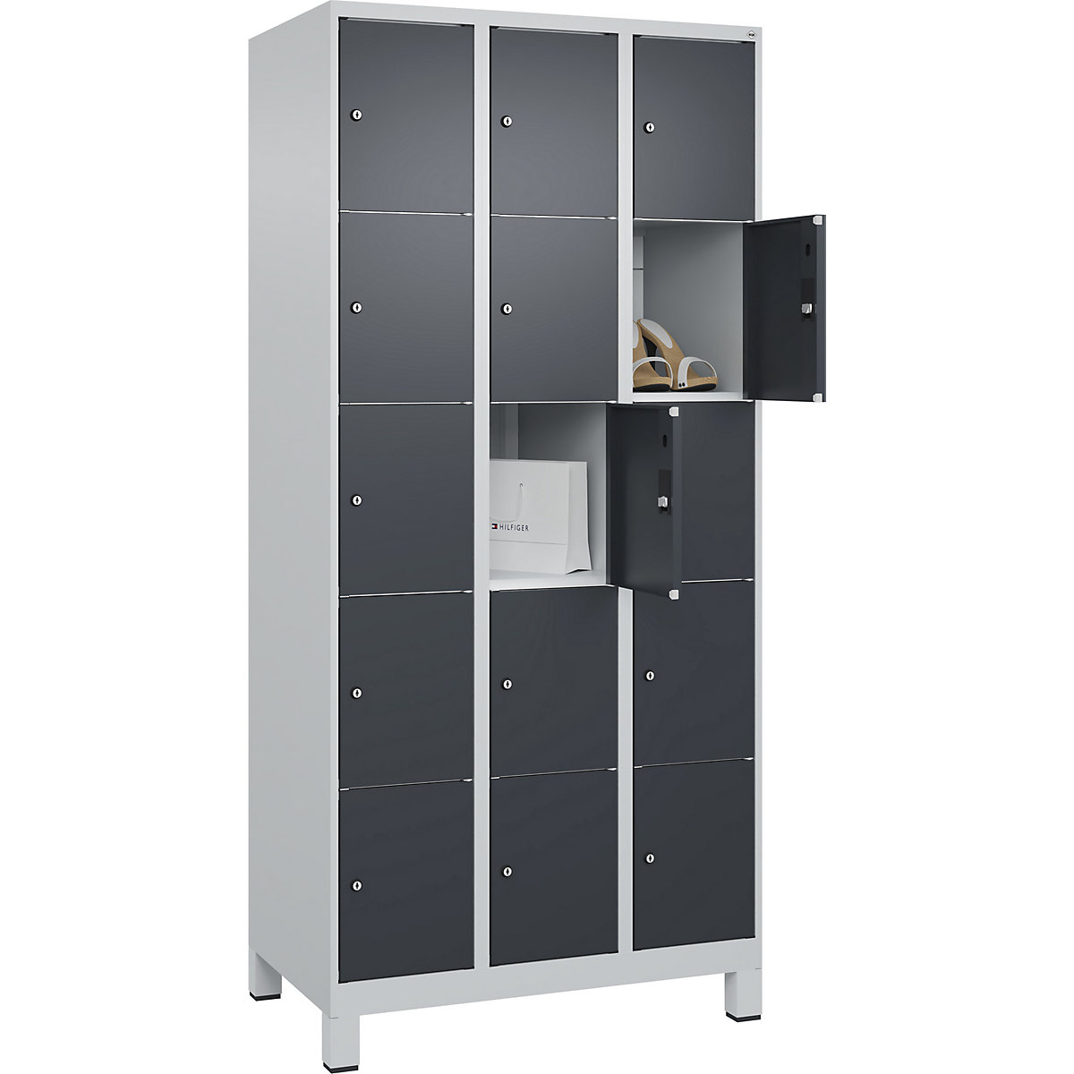 Dulap cu 5 compartimente cu încuietoare Classic PLUS – C+P, 3 module, gri deschis / gri, lăț. 900 mm, 15 compartimente, cu picioare-0