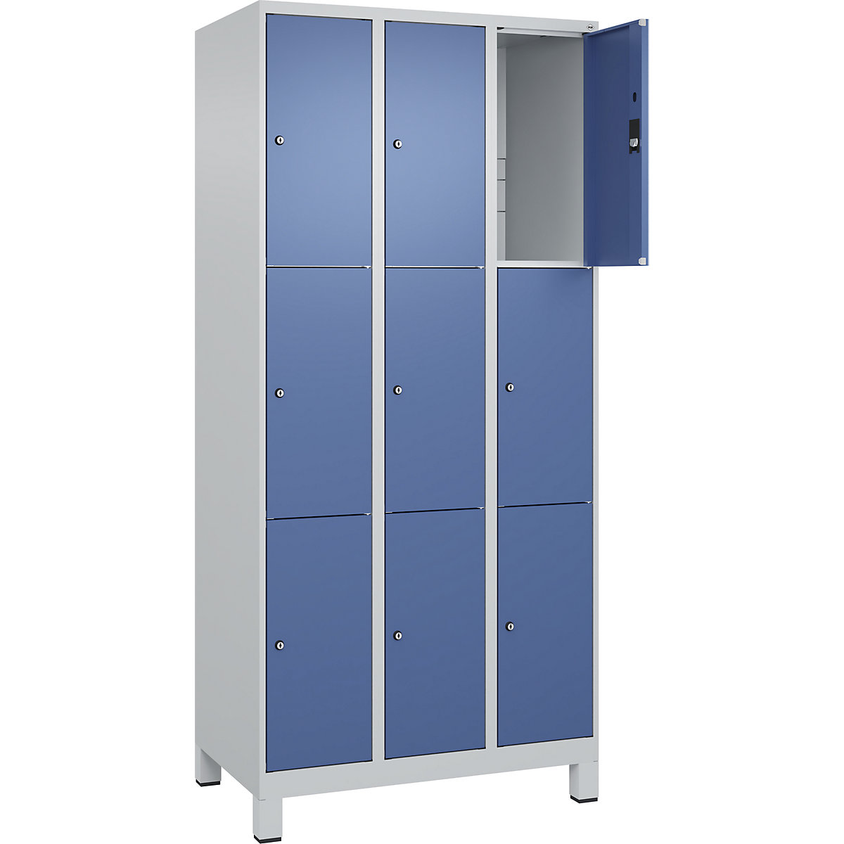 Armário de cacifos de 3 andares Classic PLUS – C+P, 3 compartimentos, cinzento claro/azul distante, L 900 mm, 9 compartimentos, com pés-0