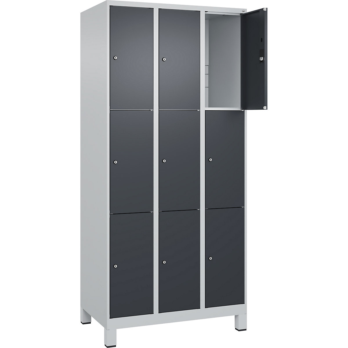 Armário de cacifos de 3 andares Classic PLUS – C+P, 3 compartimentos, cinzento claro/cinzento, L 900 mm, 9 compartimentos, com pés-0