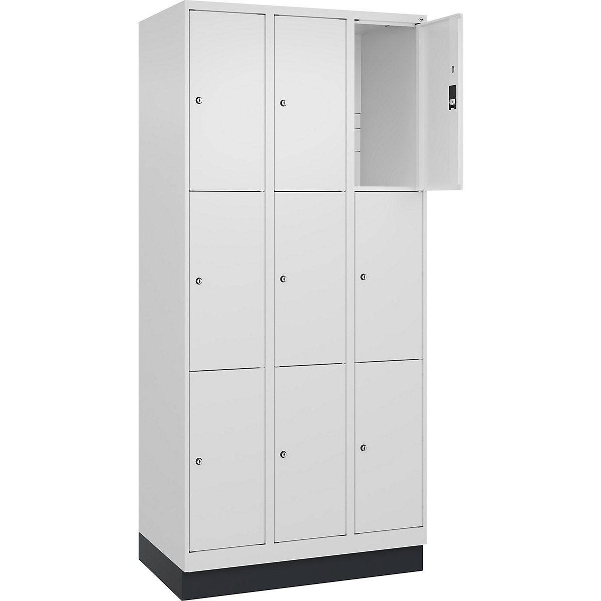 Armário de cacifos de 3 andares Classic PLUS – C+P, 3 compartimentos, branco trânsito, L 900 mm, 9 compartimentos, com rodapé-0