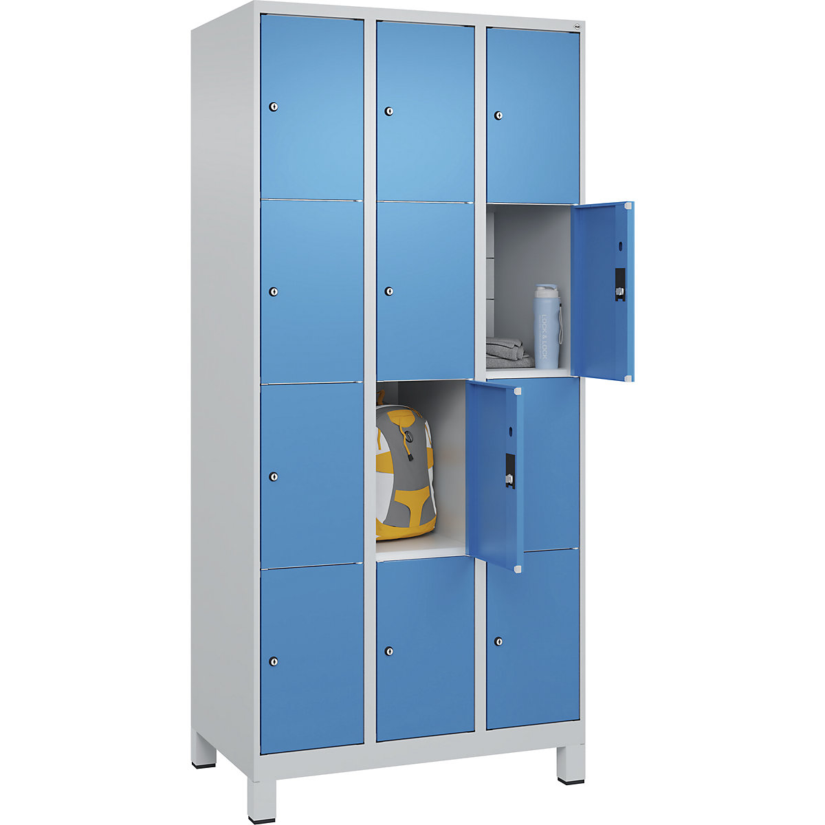 Armário de cacifos de 4 andares Classic PLUS – C+P, 3 compartimentos, cinzento claro/azul claro, L 900 mm, 12 compartimentos, com pés-0