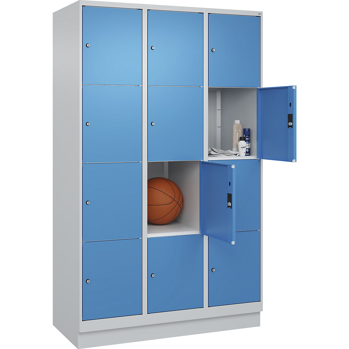 Armário de cacifos de 4 andares Classic PLUS – C+P, 3 compartimentos, cinzento claro/azul claro, L 1200 mm, 12 compartimentos, com rodapé-0