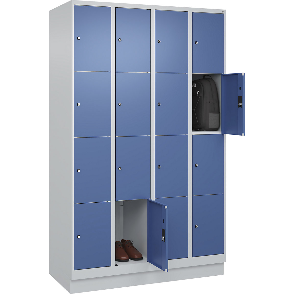 Armário de cacifos de 4 andares Classic PLUS – C+P, 4 compartimentos, cinzento claro/azul distante, L 1200 mm, 16 compartimentos, com rodapé-0