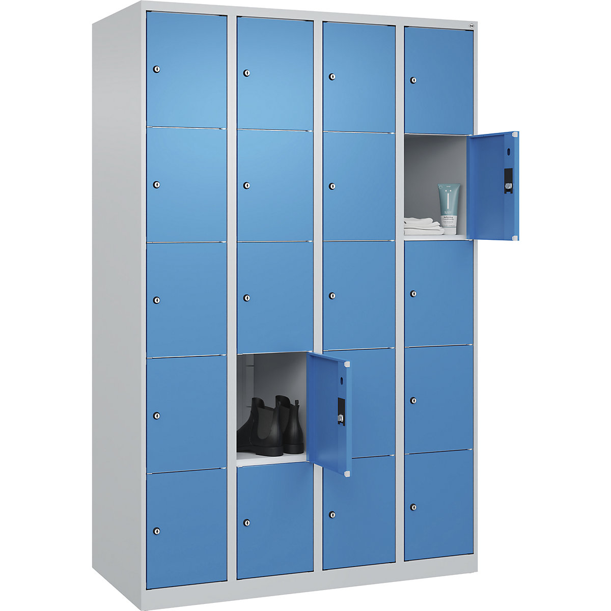 Armário de cacifos de 5 andares Classic PLUS – C+P, 4 compartimentos, cinzento claro/azul claro, L 1200 mm, 20 compartimentos, com sapatas-0