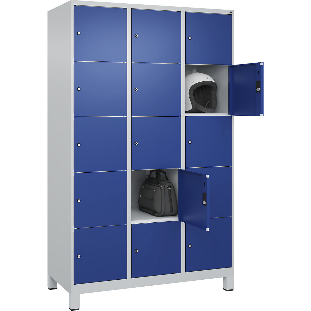 Armário de cacifos de 5 andares Classic PLUS – C+P, 3 compartimentos, cinzento claro/azul genciana, L 1200 mm, 15 compartimentos, com pés-0