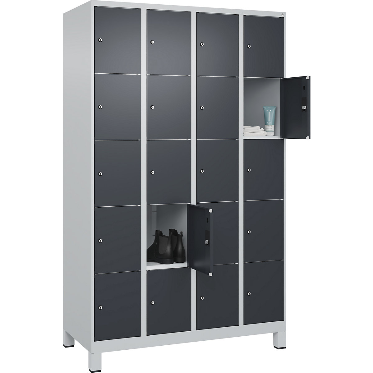 Armário de cacifos de 5 andares Classic PLUS – C+P, 4 compartimentos, cinzento claro/cinzento, L 1200 mm, 20 compartimentos, com pés-0
