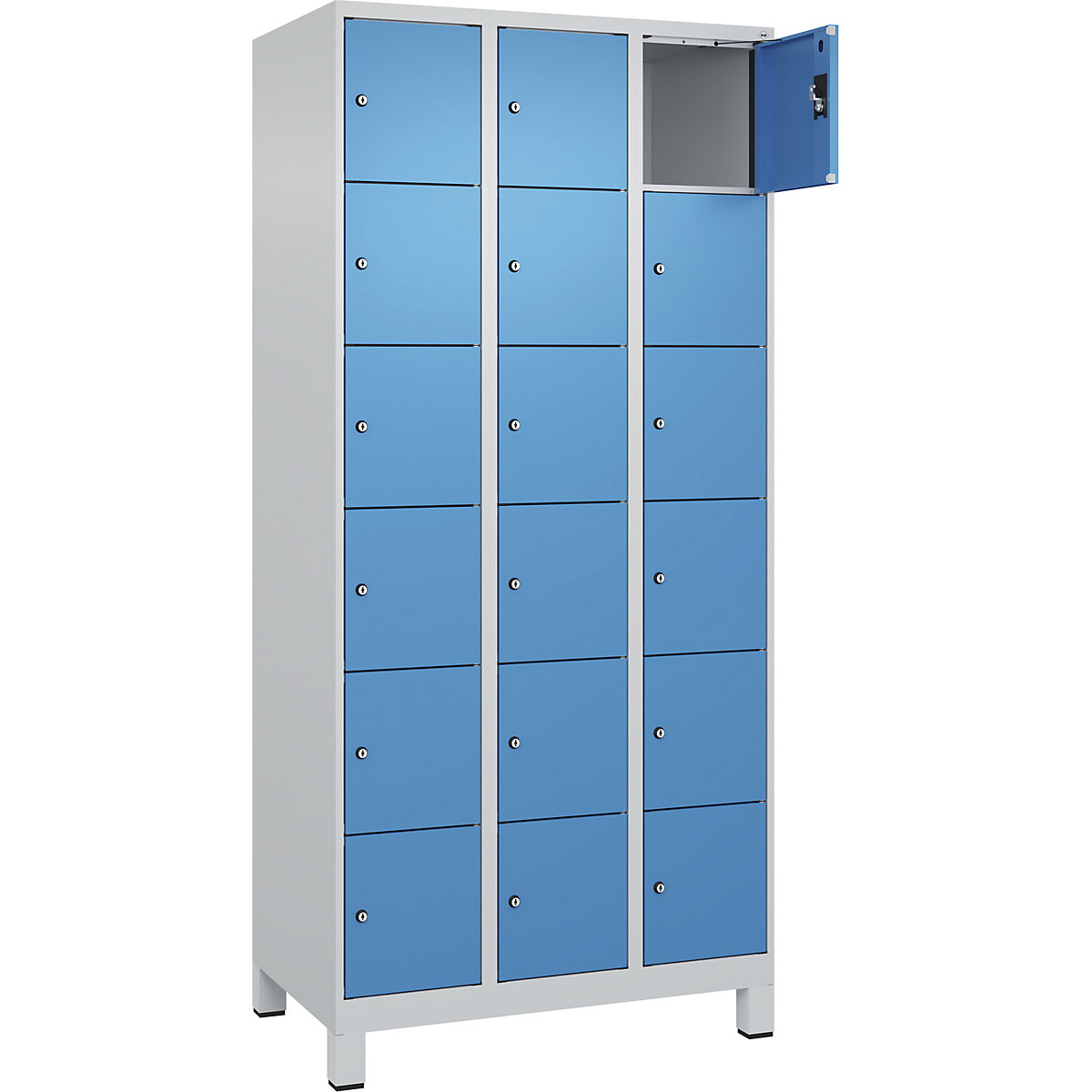 Armário de cacifos de 6 andares Evolo PLUS, 3 compartimentos, cinzento claro/azul claro, L 900 mm, 18 compartimentos, com pés largos, fechadura de cilindro-0