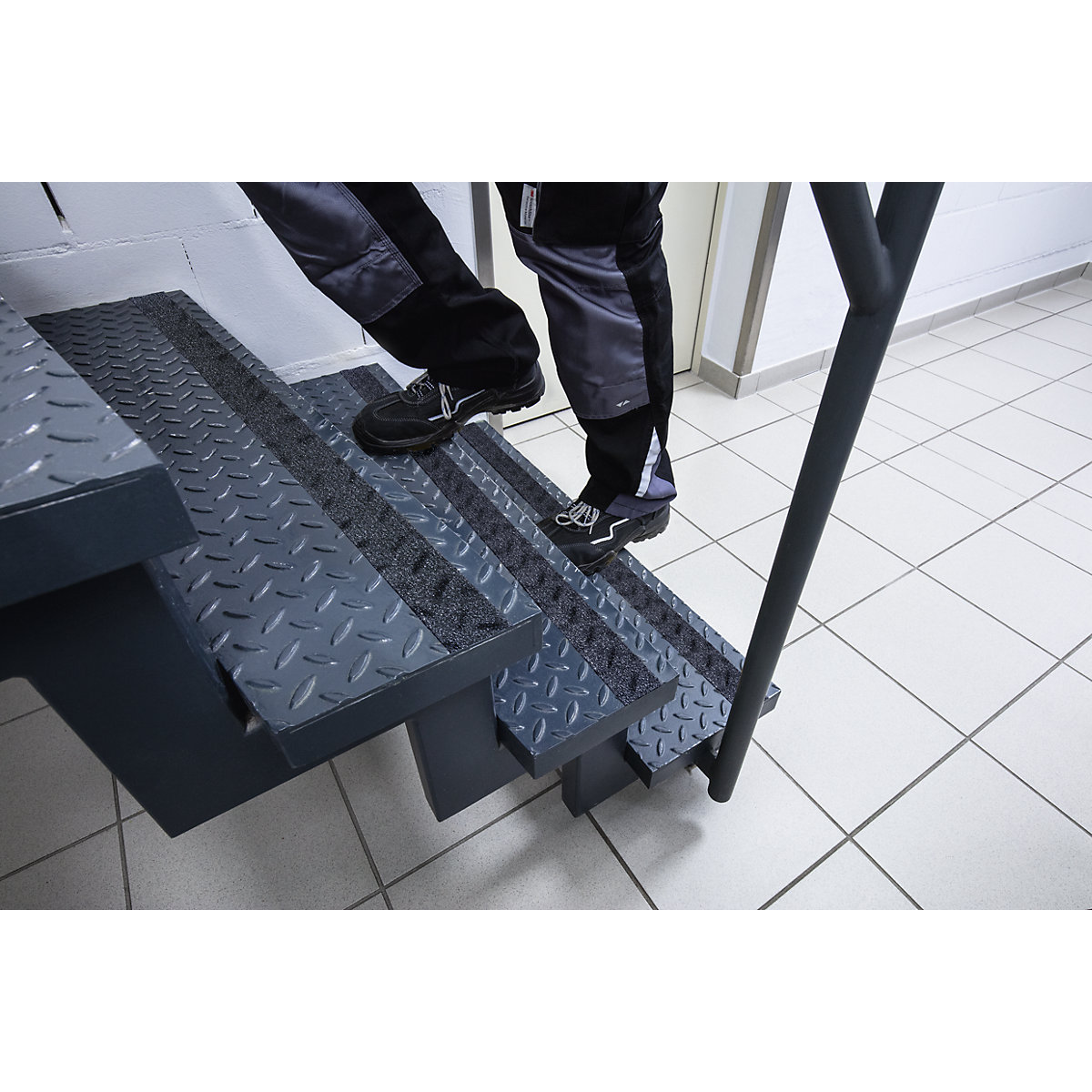 Nastro antiscivolo DURALINE® GRIP+ FORMFIT – DURABLE (Foto prodotto 3)-2