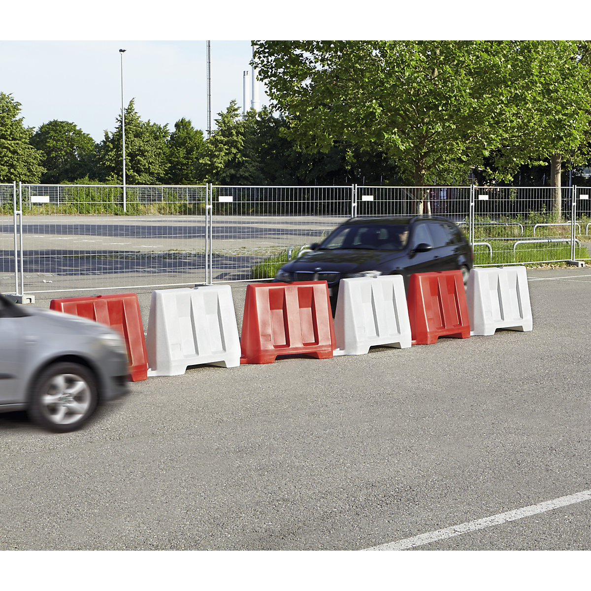Roadway barrier (Product illustration 2)-1