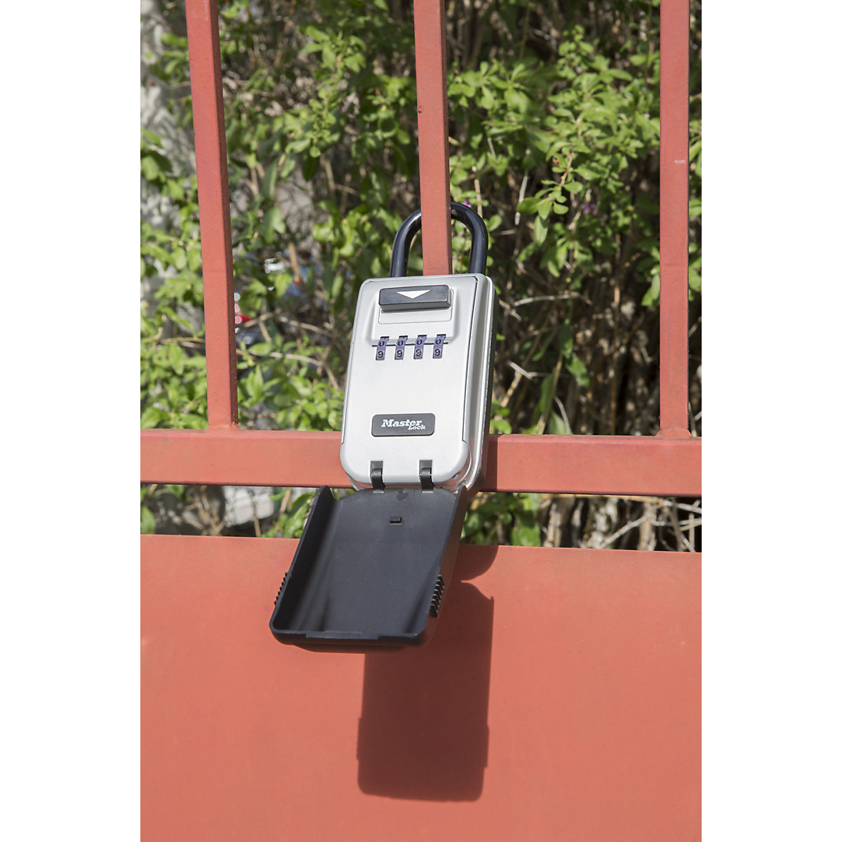 Cutie pentru chei cu iluminare – Masterlock (Imagine produs 3)-2