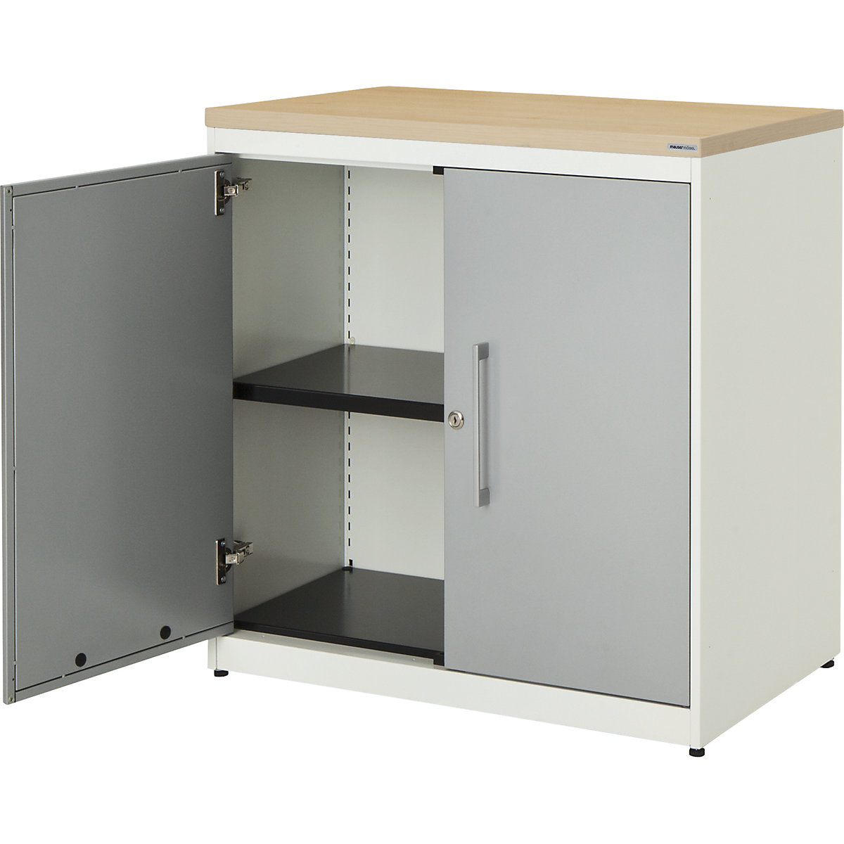 Szafa z drzwiami skrzydłowymi – mauser