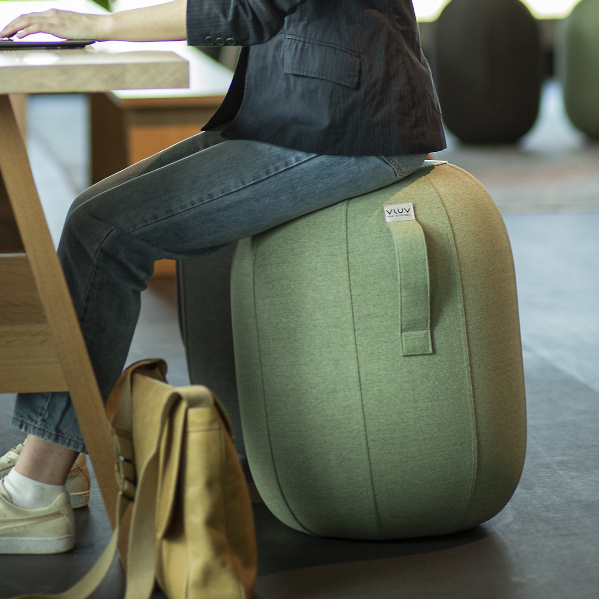 Pouf ergonomique M VLUV KAPSUL SOVA (Illustration du produit 5)-4