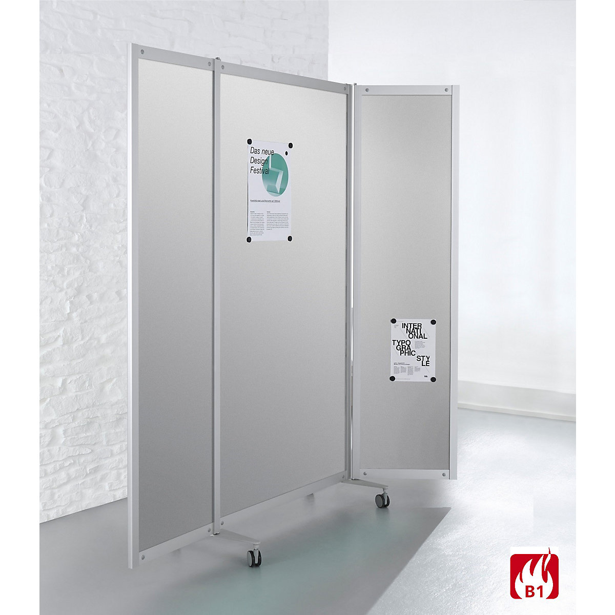 Cloison mobile pliante, difficilement inflammable