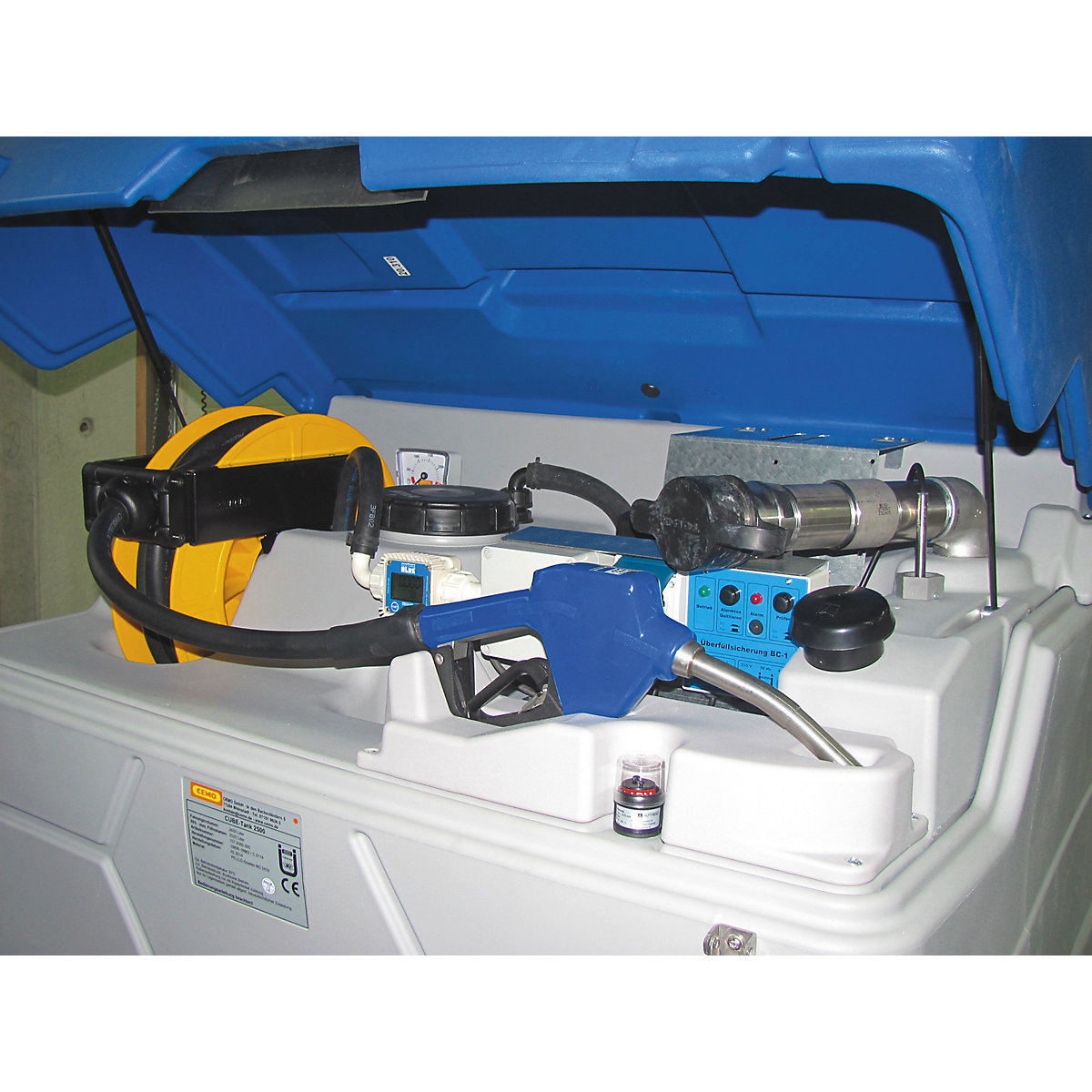 Depósito CUBE para AUS 32 (AdBlue®) – CEMO (Imagen del producto 3)-2