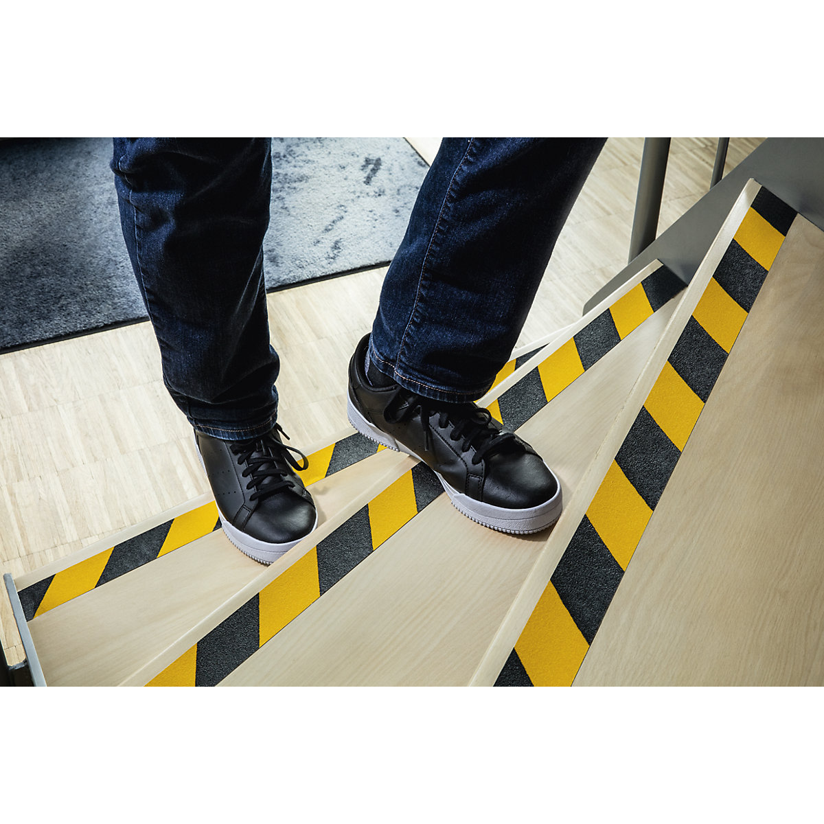 Cinta antideslizante DURALINE® GRIP – DURABLE (Imagen del producto 3)-2