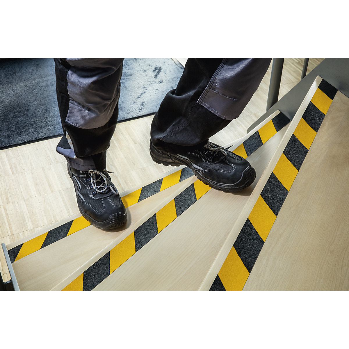 Cinta antideslizante DURALINE® GRIP – DURABLE (Imagen del producto 4)-3