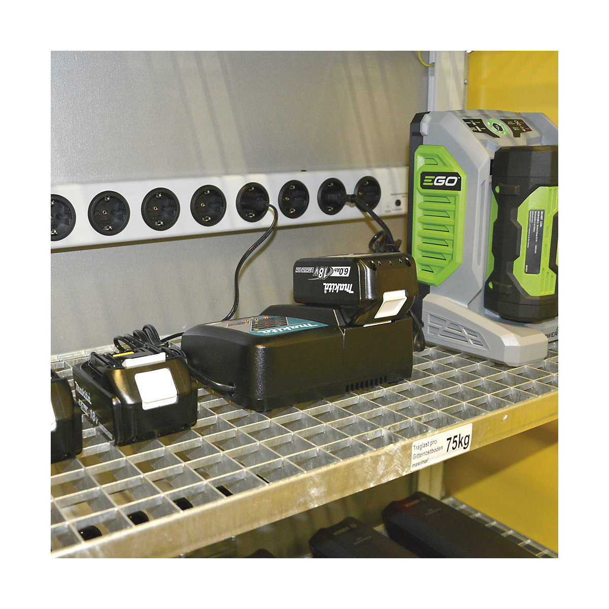 Dulap de siguranță pentru încărcarea acumulatorilor SiS Li-Ion Basic Charge EI 90 – LaCont (Imagine produs 2)-1