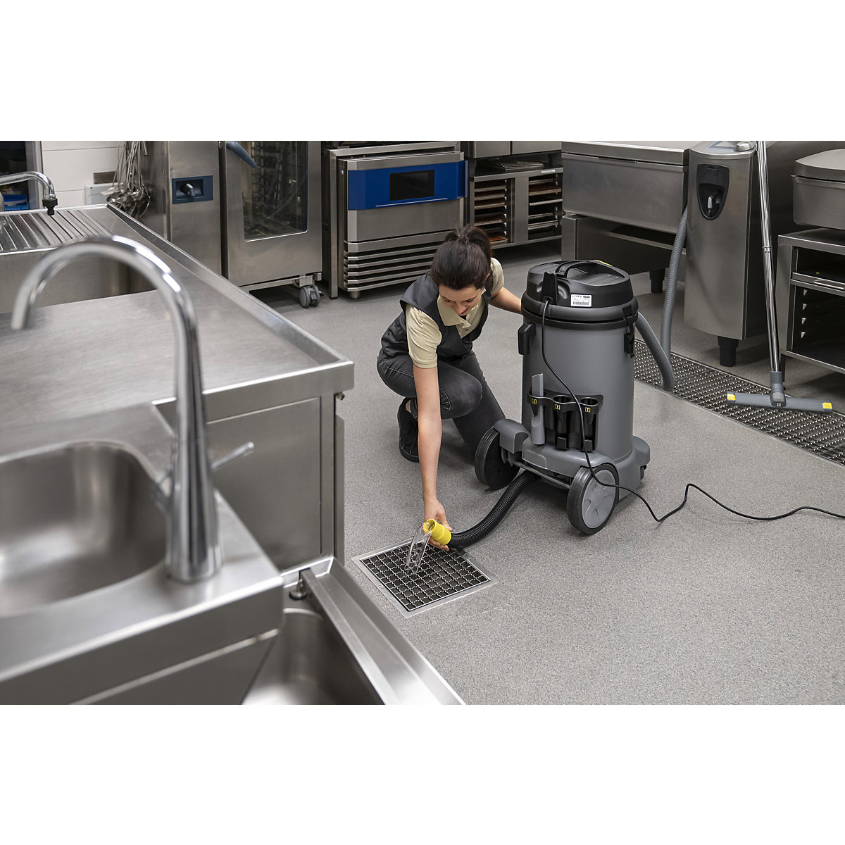 Wet and dry vacuum cleaner – Kärcher (Product illustration 4)-3