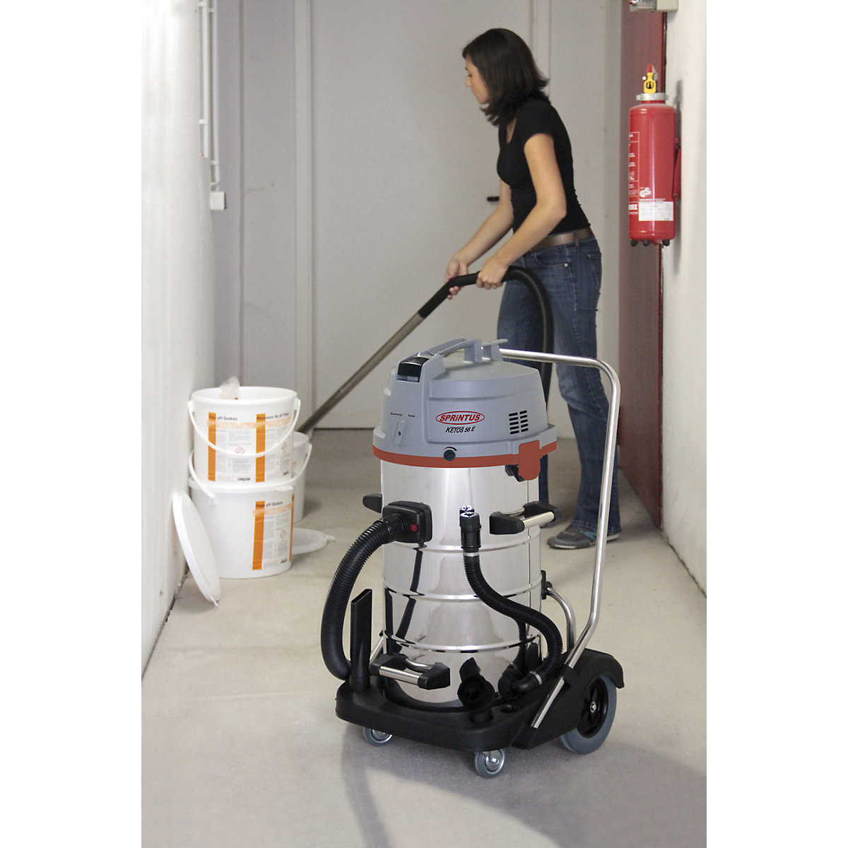 Wet and dry vacuum cleaner – Sprintus (Product illustration 5)-4