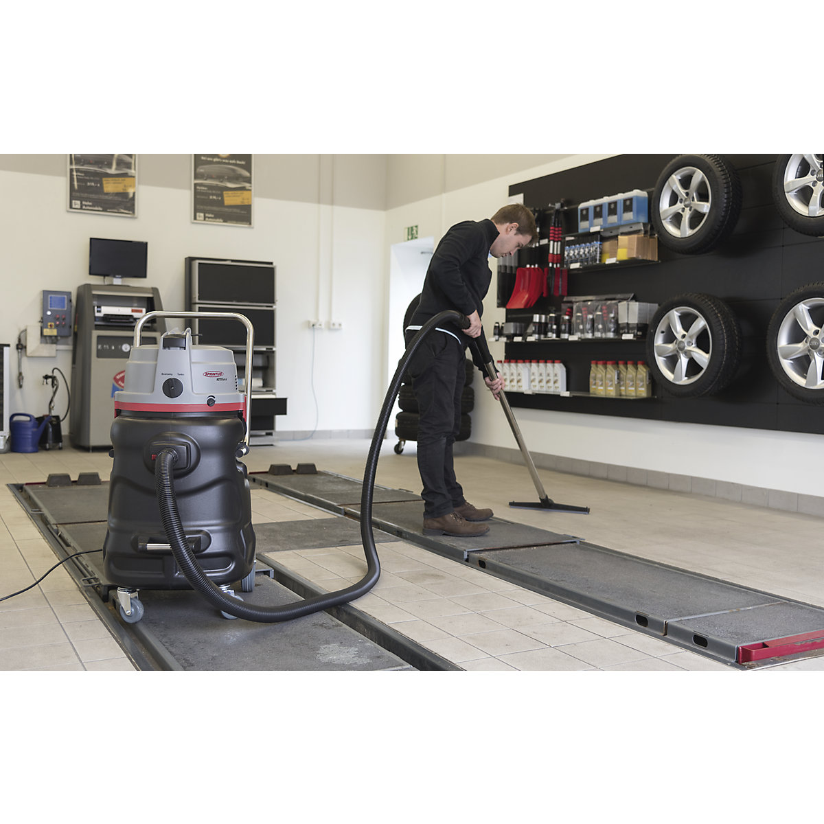 Wet and dry vacuum cleaner – Sprintus (Product illustration 4)-3
