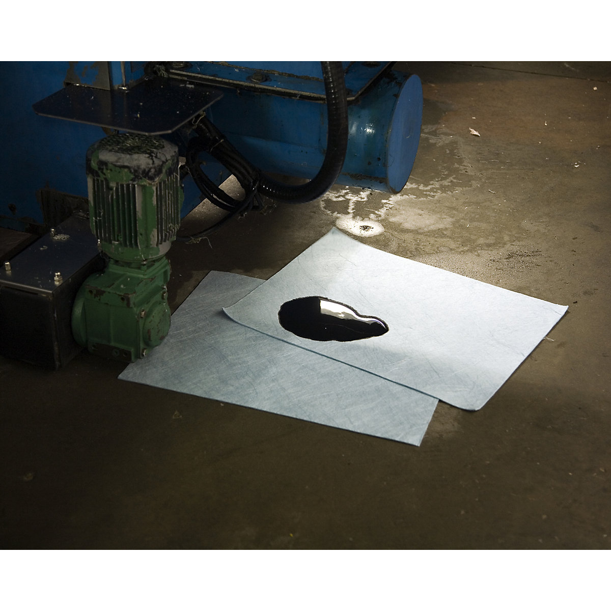 FIRST absorbent sheeting (Product illustration 4)-3