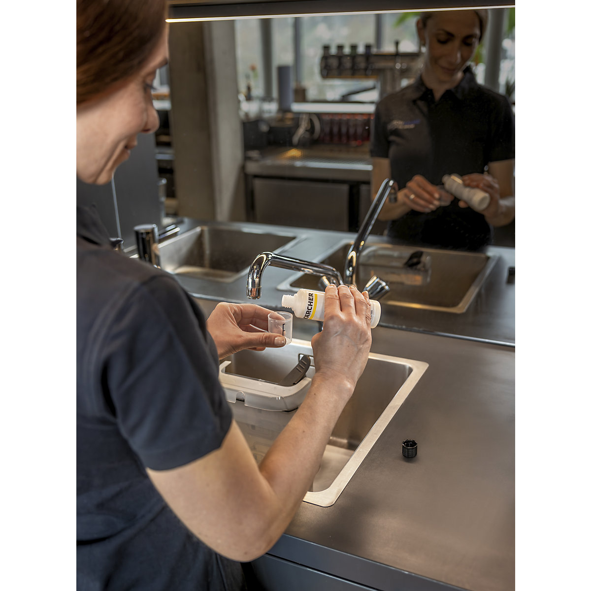 Aspirateur à injection/extraction à batterie Puzzi 2/1 bp – Kärcher (Illustration du produit 6)-5