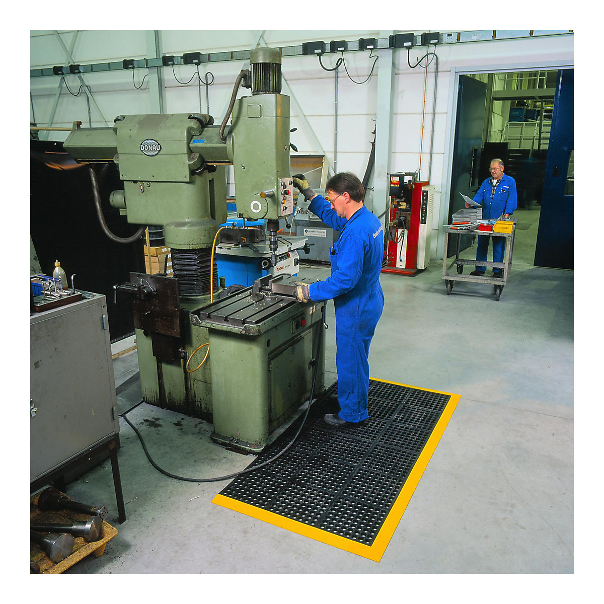 Système emboîtable Cushion Ease™ en caoutchouc-nitrile perforé – NOTRAX (Illustration du produit 2)-1