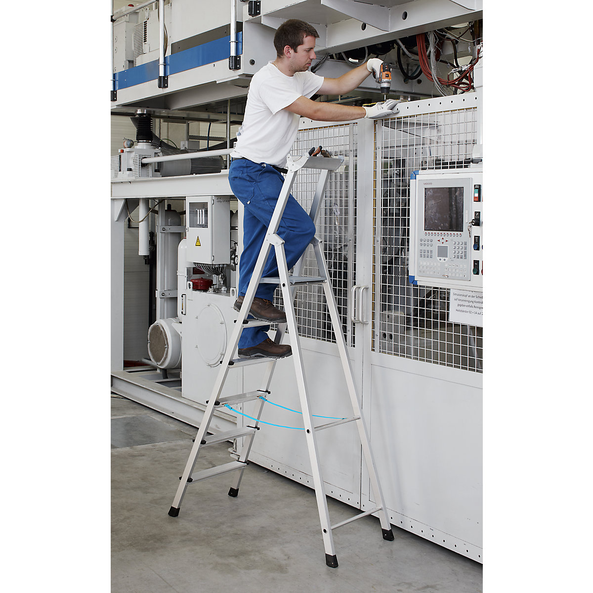 Escada de degraus profissional, subida de um lado – ZARGES (Imagem do produto 2)-1
