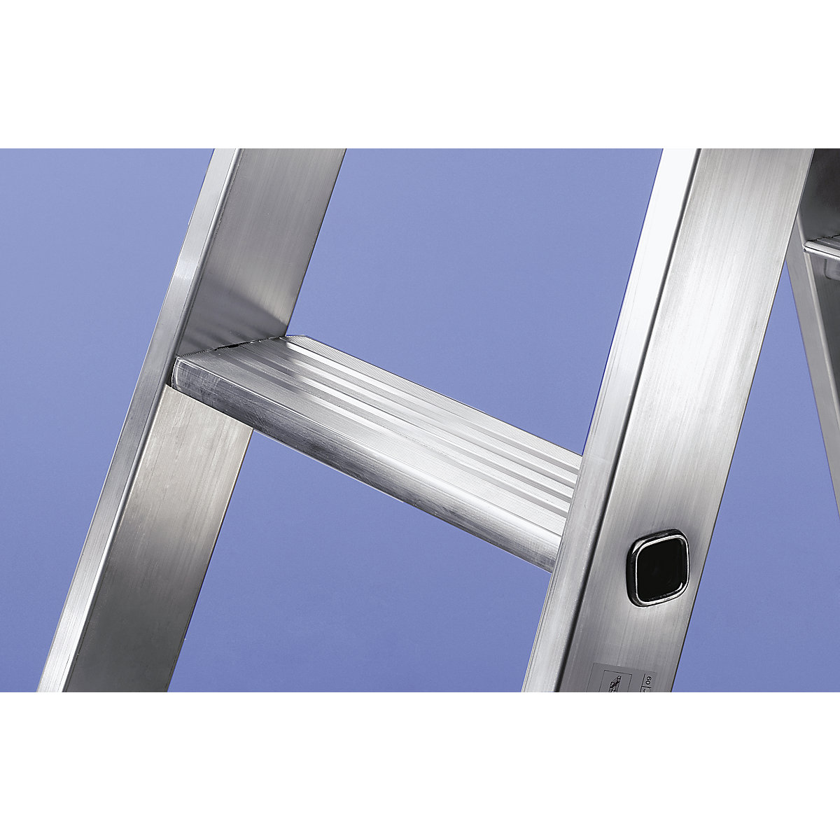 Escalera tipo tijera de peldaños planos, ascenso por ambos lados – eurokraft pro (Imagen del producto 3)-2