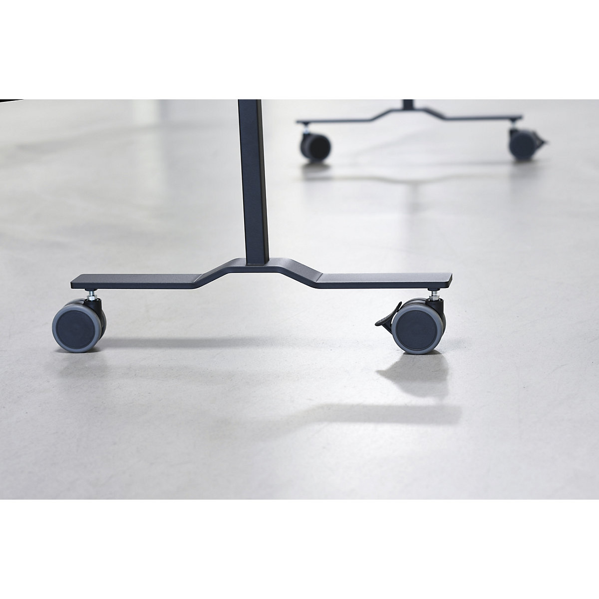 Quadro branco móvel WORKBOARD – eurokraft pro (Imagem do produto 11)-10