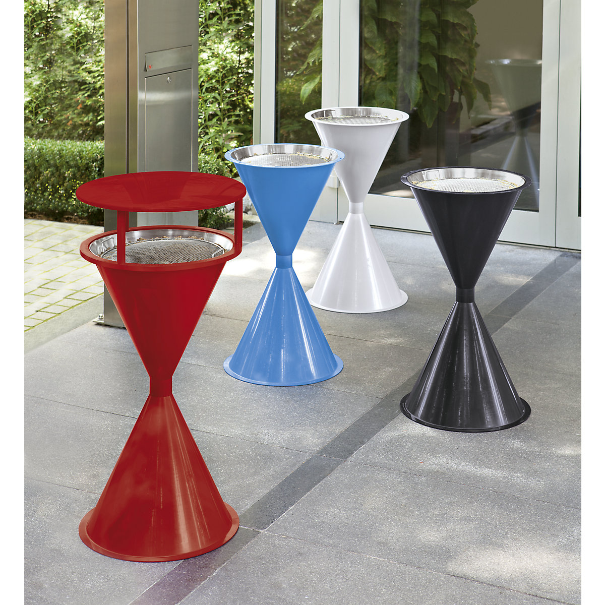 Conical pedestal ashtray made of plastic – VAR (Product illustration 3)-2