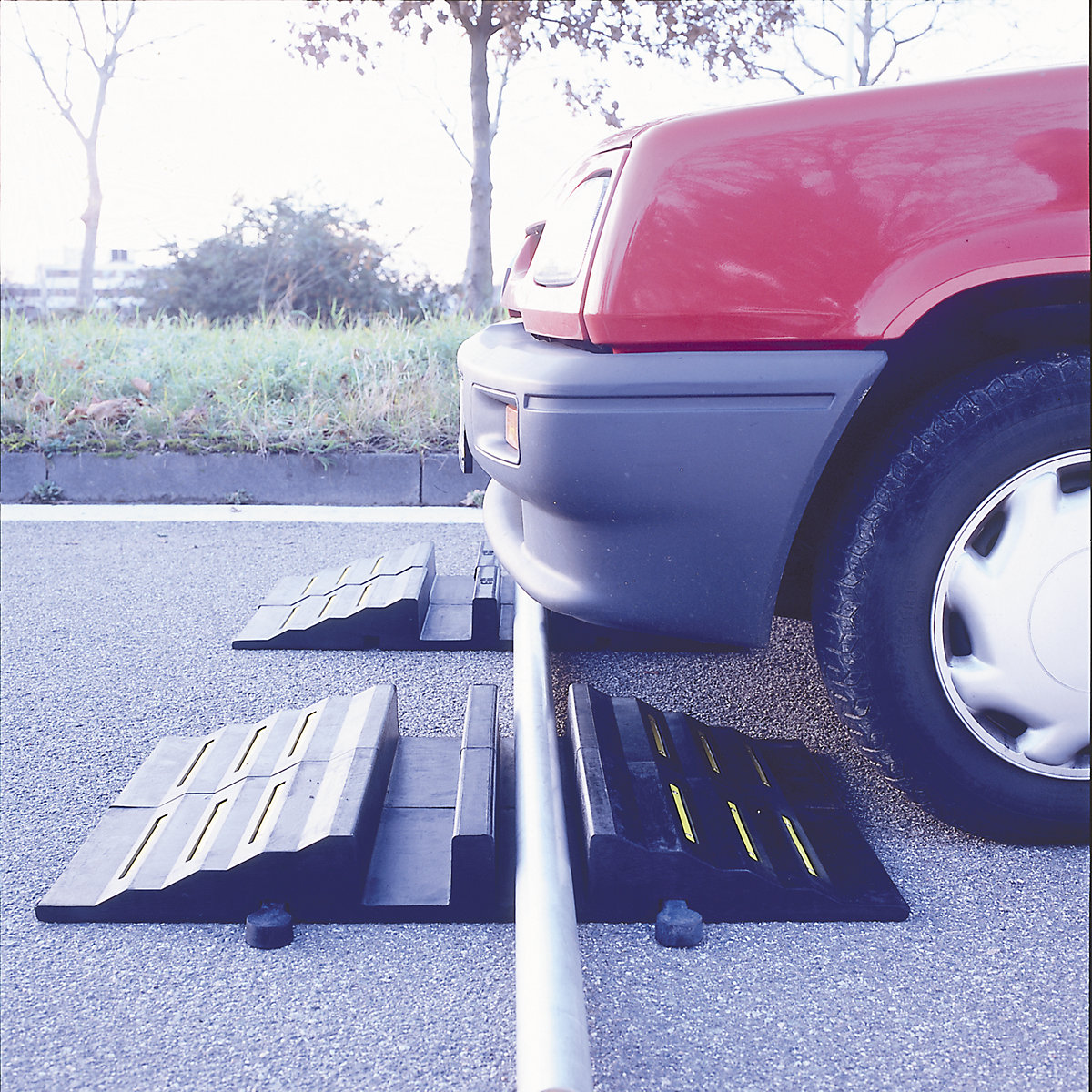 Pomost na węże i kable, wys. 85 mm – Moravia (Zdjęcie produktu 2)-1