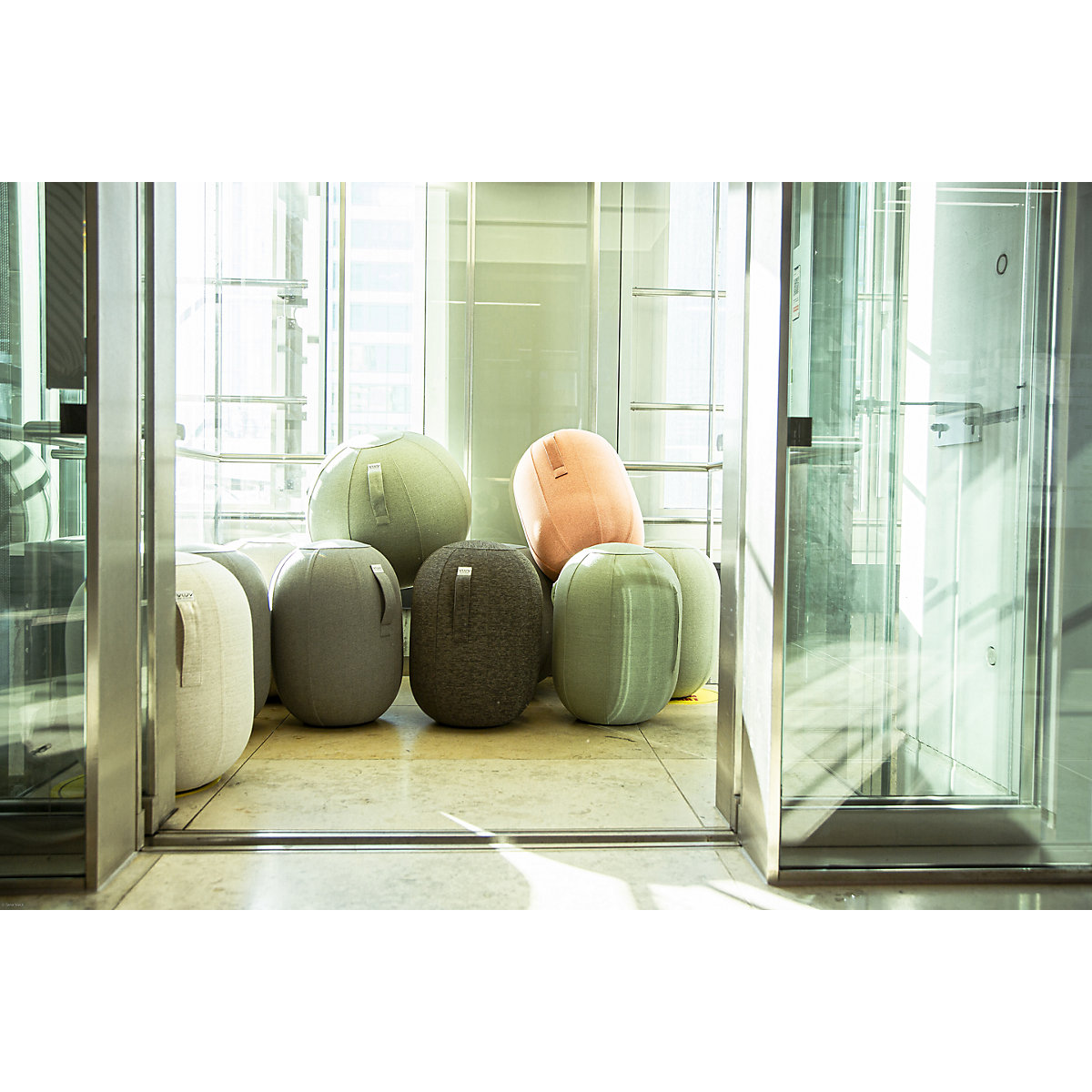 VLUV KAPSUL SOVA balance stool M (Product illustration 2)-1