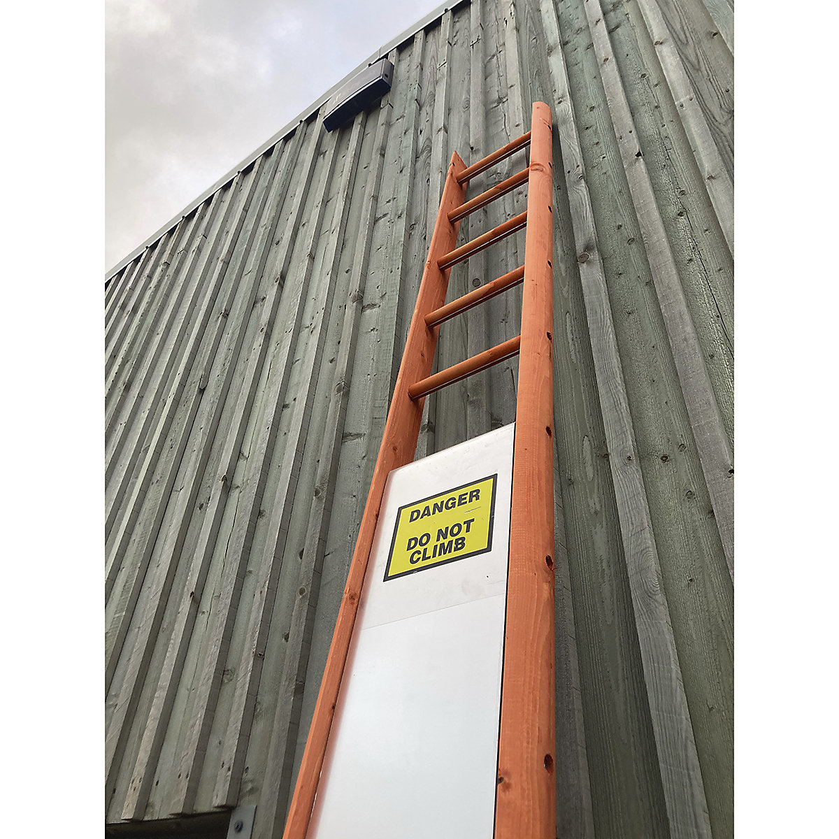 LFI Ladder Guard (Product illustration 3)-2