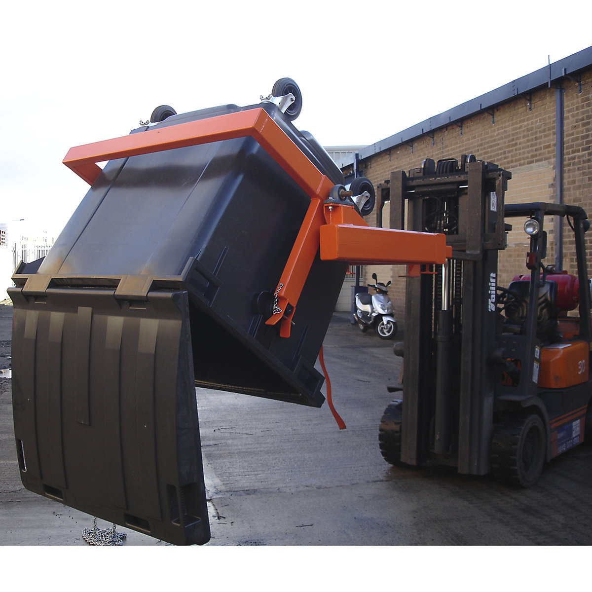 Wheelie Bin Lifter, Wheelie Bin Lifter, Wheelie Bin Lifter | 1100 Litre | Hand Chain-0
