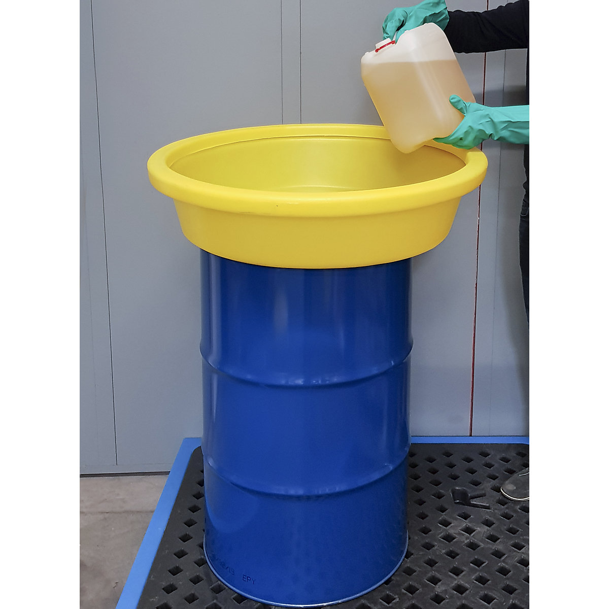 PE cleaning and immersion container (Product illustration 2)-1