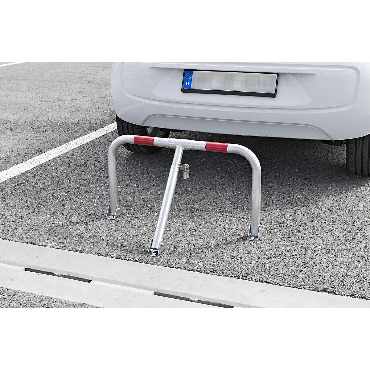 Staffa per parcheggi con strisce rifrangenti rosse, diametro tubo 40 mm, a partire da 1 pz.-0