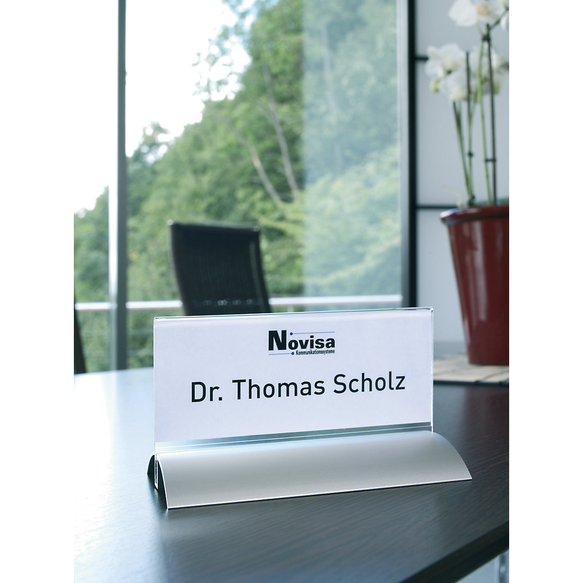 Tafelnaambord, acryl met aluminium voet – DURABLE (Productafbeelding 4)-3