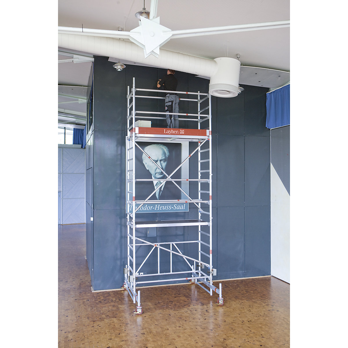 ZIFA aluminium mobile access tower – Layher (Product illustration 2)-1