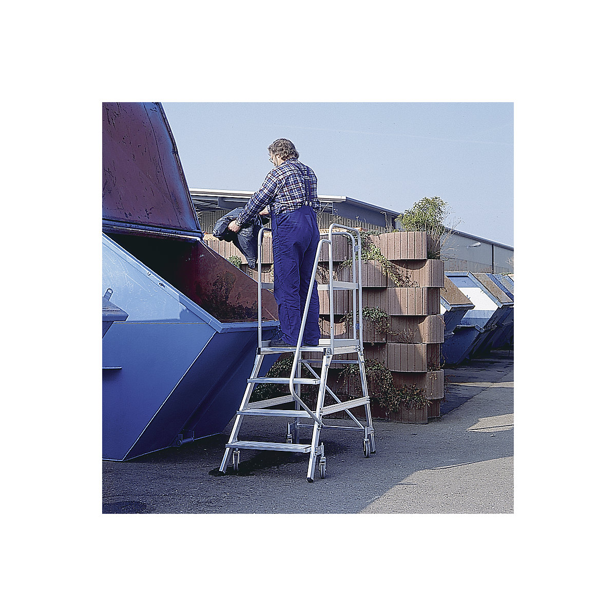 Platform steps with single sided access – MUNK (Product illustration 4)-3