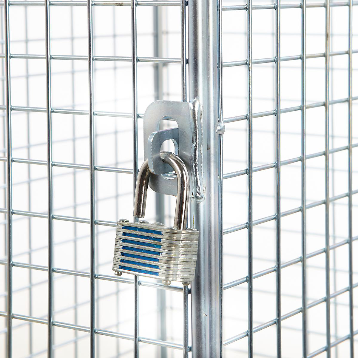 Zinc Wire Mesh Three Door Lockers (Product illustration 4)-3