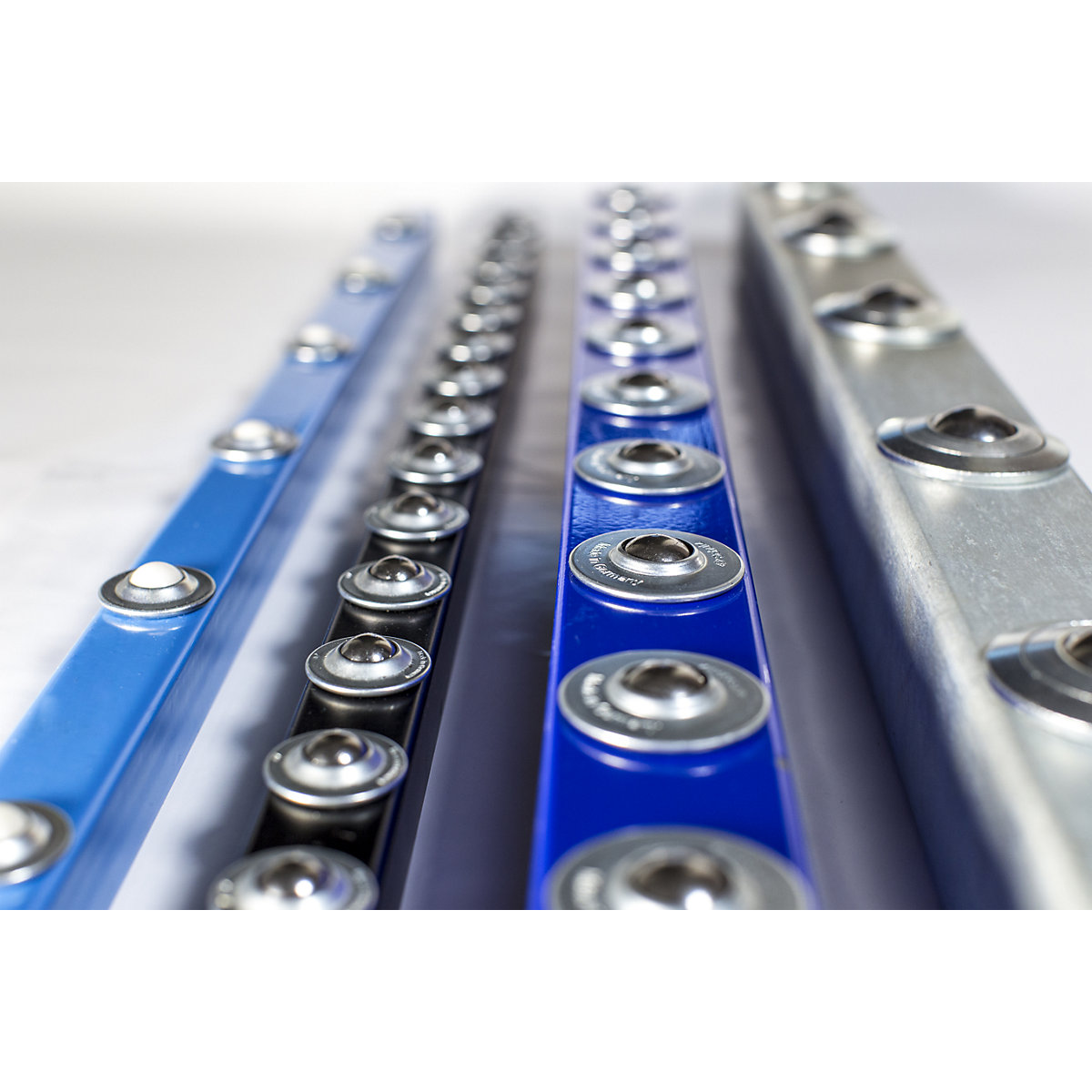 Rail à billes porteuses – Schulz Stanztechnik